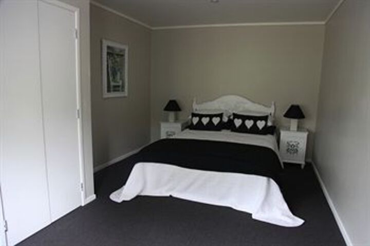Room 6 of 19
