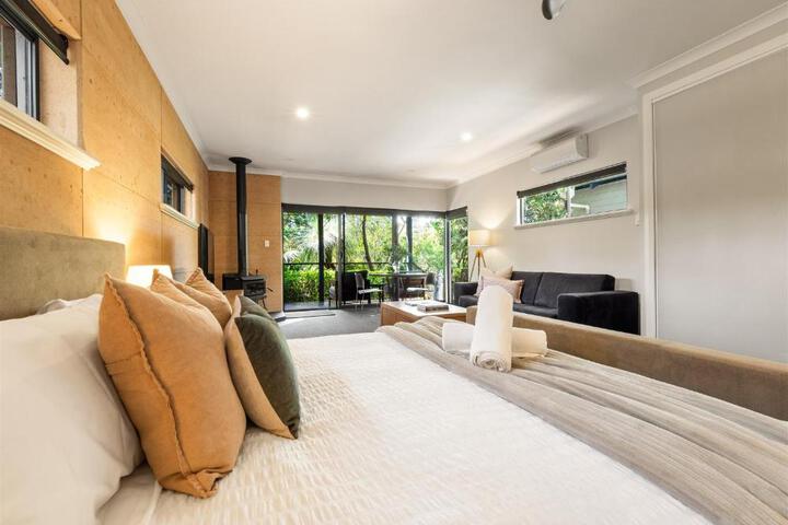 Aroha Studio - Elegant & Tranquil - Self Contained