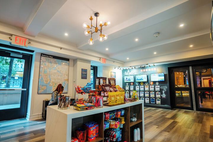 Snack bar