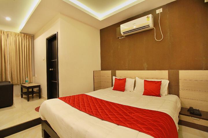 Room 2 of 5