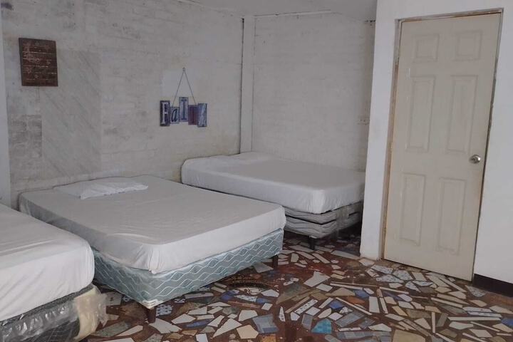 Room 11 of 43