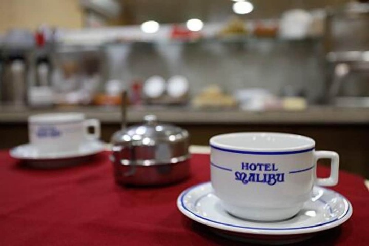 Breakfast/Coffee Service 11 of 21