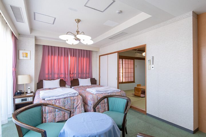 Room 27 of 287