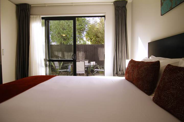 Room 6 of 34