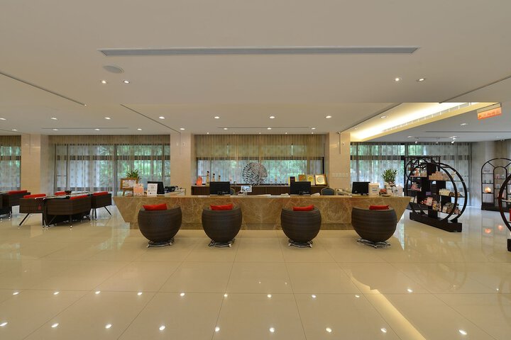 Hotel Interior 4 of 145