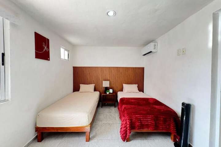 Room 6 of 29