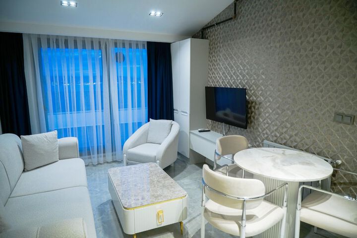 Room 52 of 94