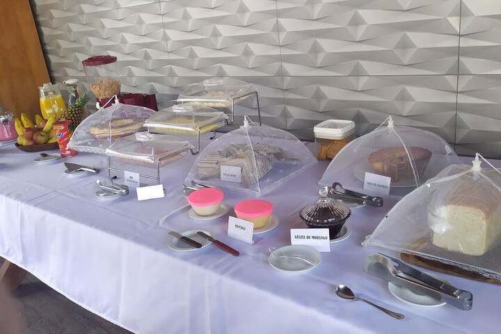 Breakfast/Coffee Service 17 of 25