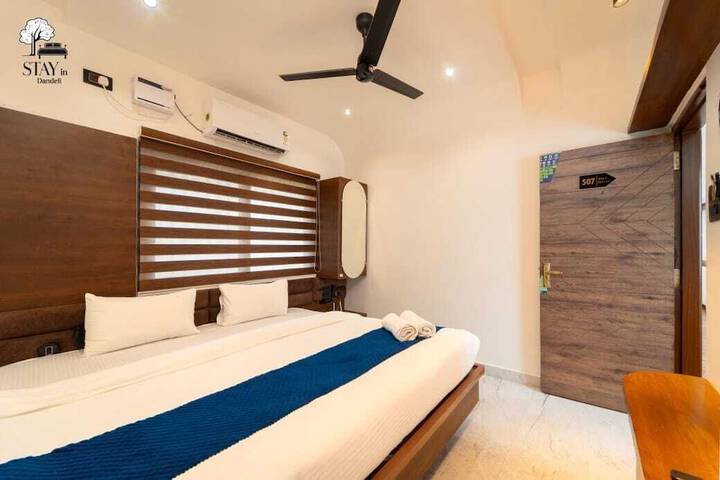 Room 8 of 26