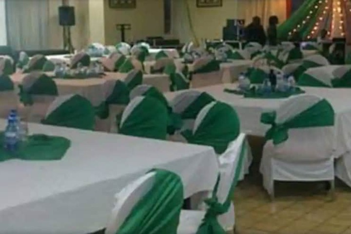 Ballroom/Hall 27 of 34