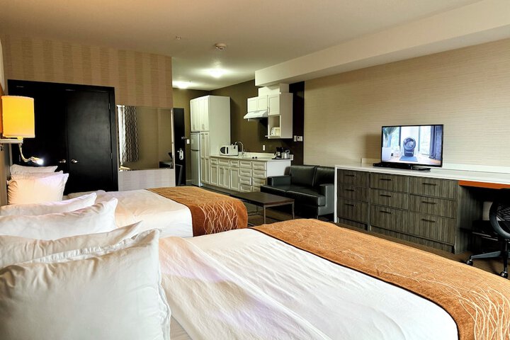 Room 6 of 14