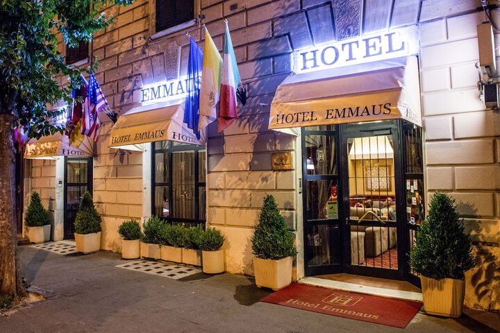 Hotel 53 of 54