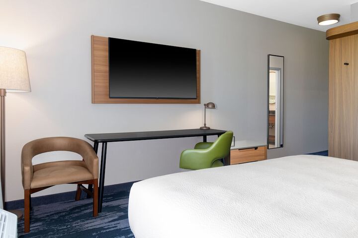 Room 5 of 31