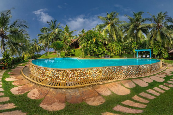 Pools & Facilities