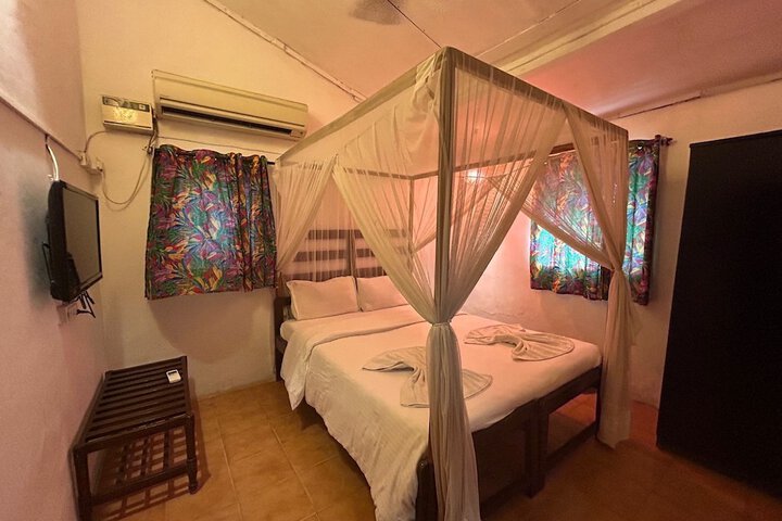 Room 14 of 39