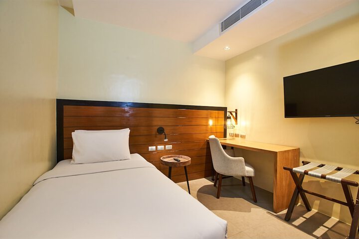Room 40 of 156