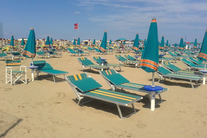 Beach 35 of 42
