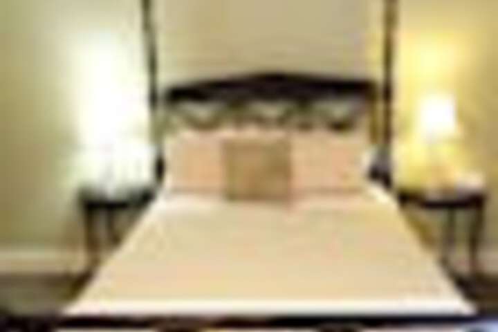 Room 80 of 252