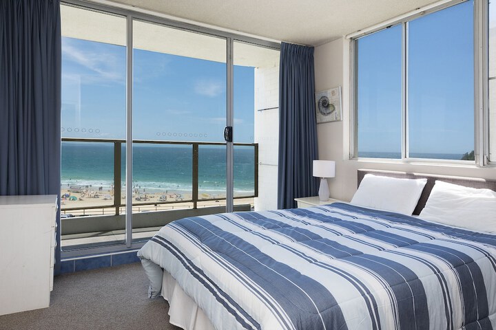 Room 2 of 11