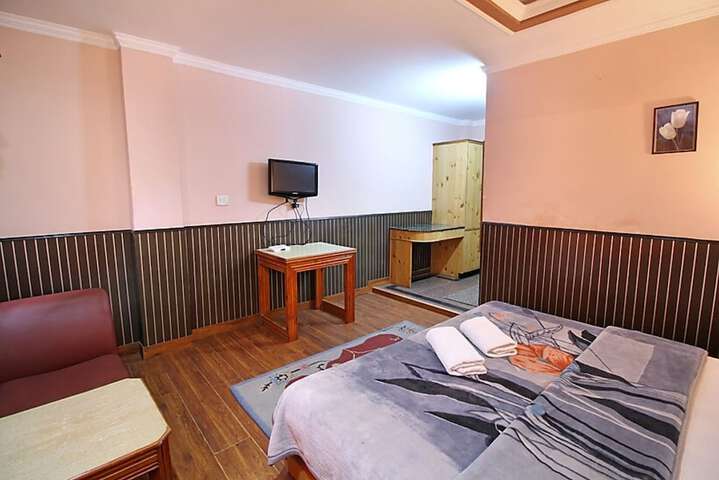 Room 36 of 49
