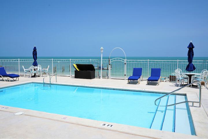Beach/ocean view