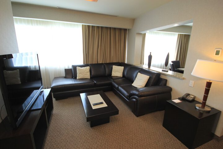 Room 13 of 175