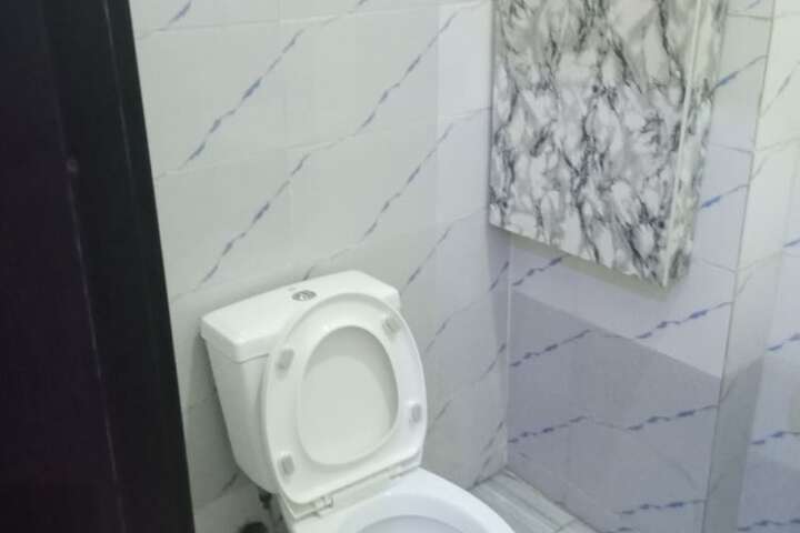 Room 75 of 104