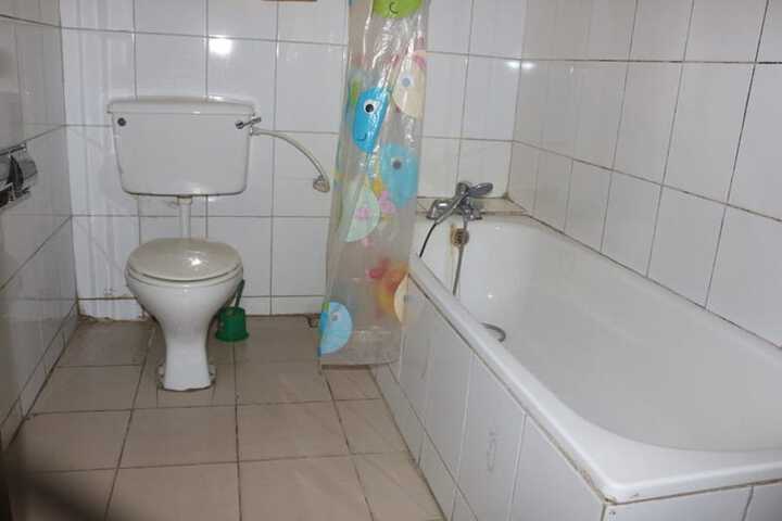 Room 15 of 18
