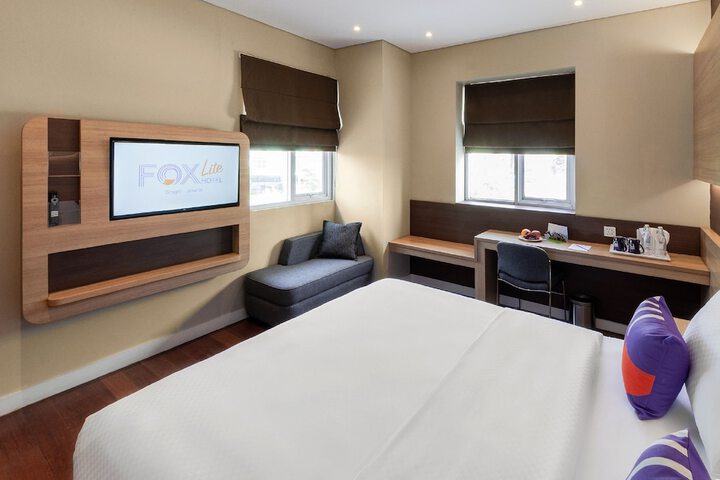 Room 5 of 20