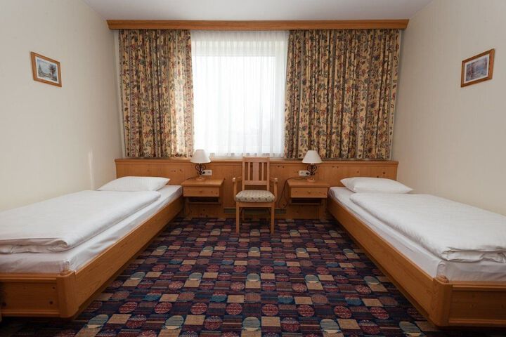Room 57 of 180