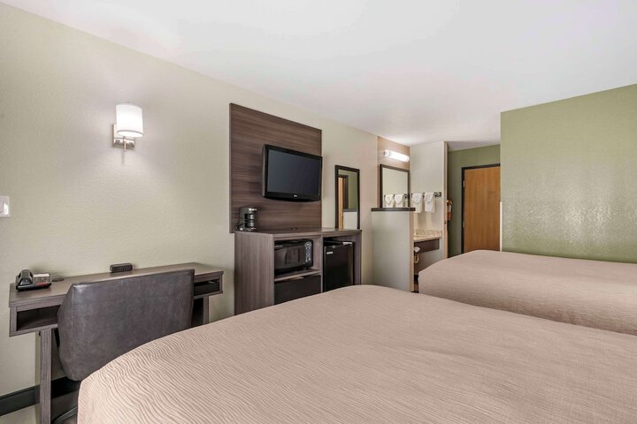 Room 18 of 41