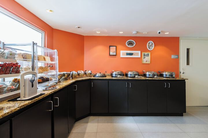Breakfast buffet