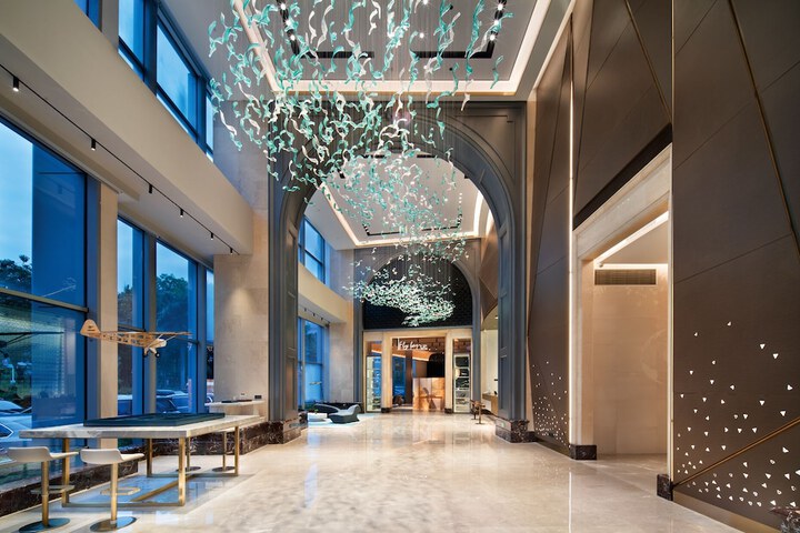 Hotel Interior 4 of 81