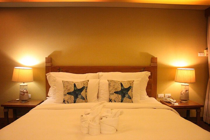 Room 25 of 74
