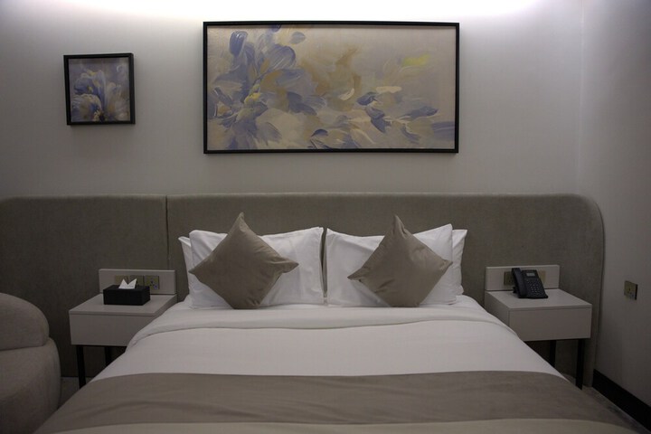 Room 21 of 47