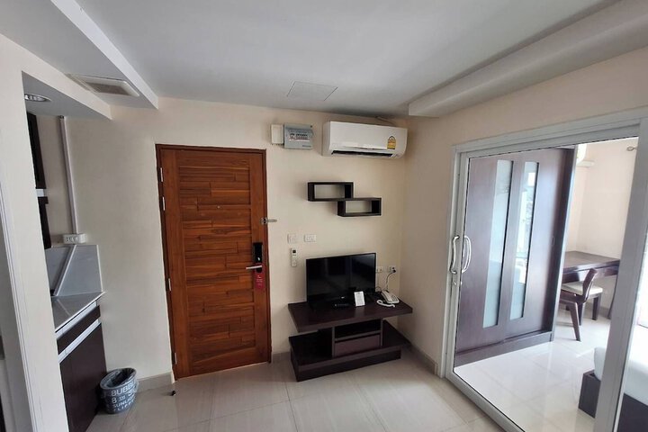 Room 30 of 76