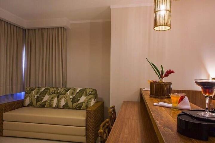 Room 10 of 76