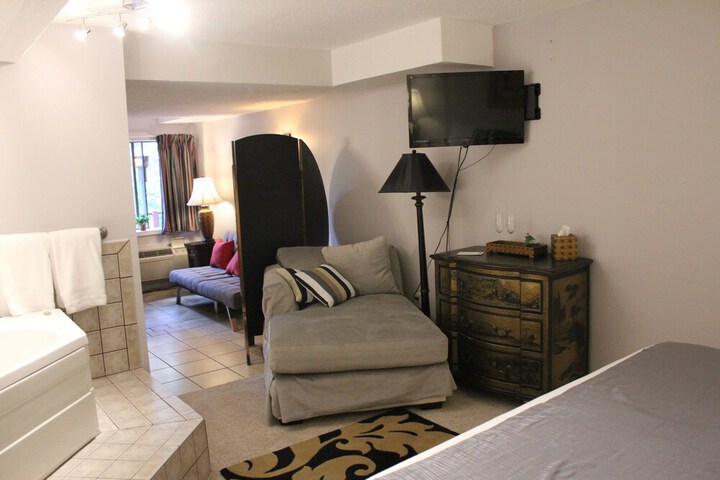 Room 51 of 219
