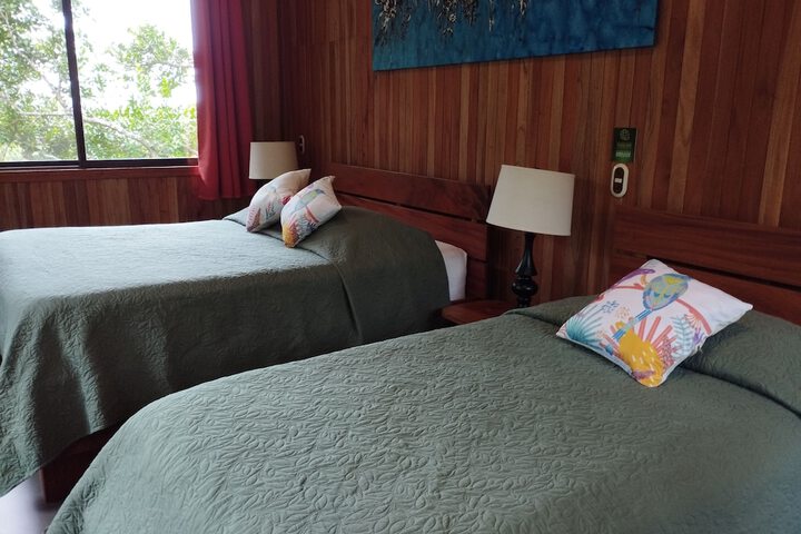 Room 104 of 334