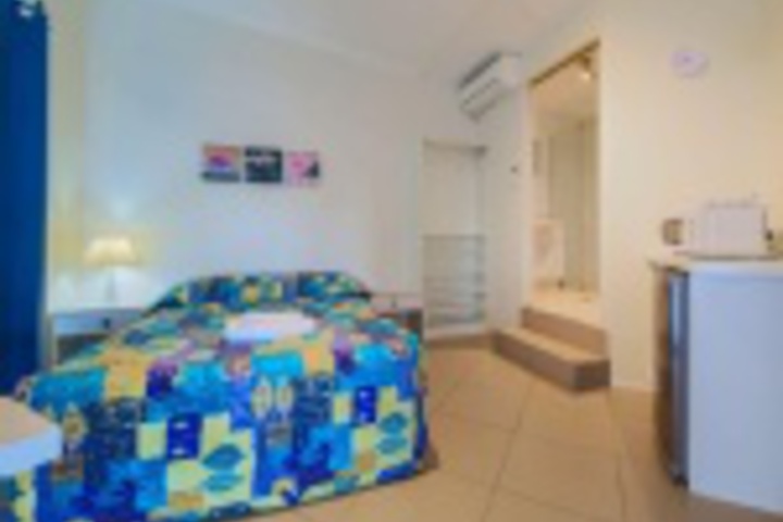 Room 17 of 156