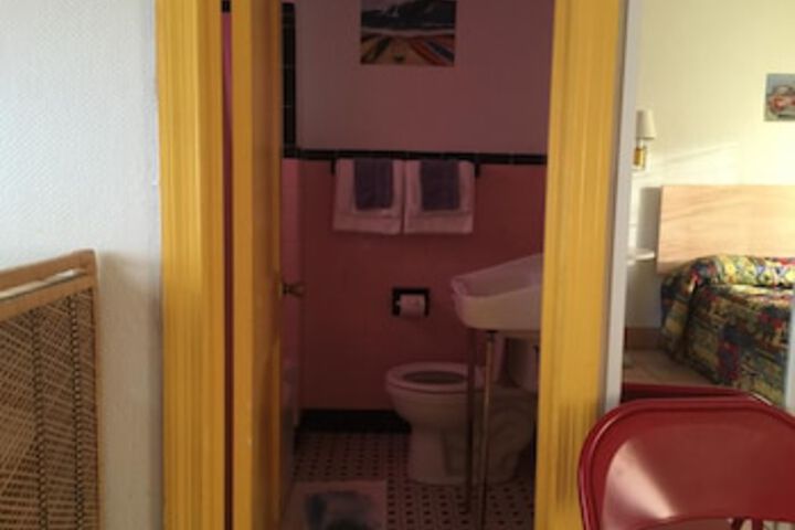 Room 133 of 204