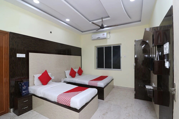 Room 4 of 4