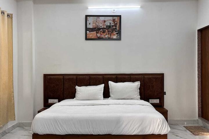 Room 7 of 52