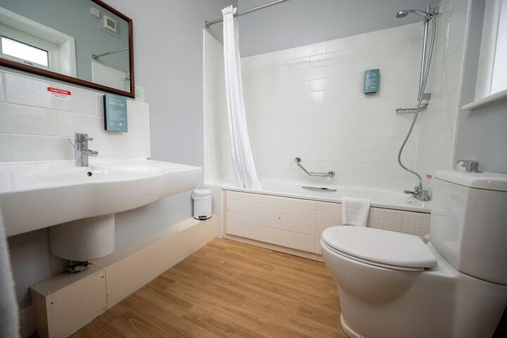 Clean Restrooms