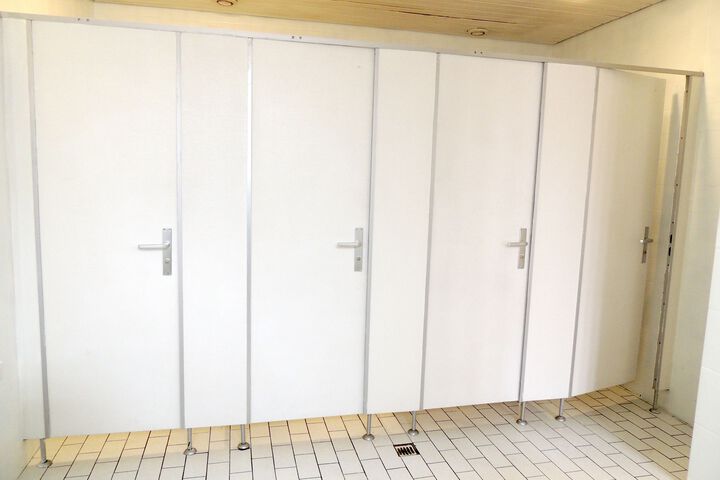 Room 3 of 78