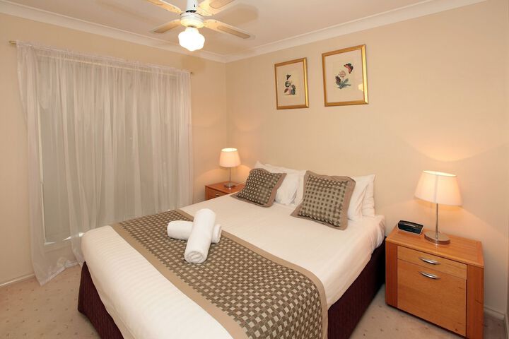 Room 7 of 38
