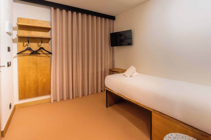Room 55 of 89