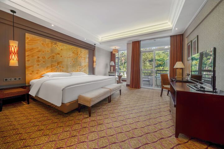 Room 15 of 95