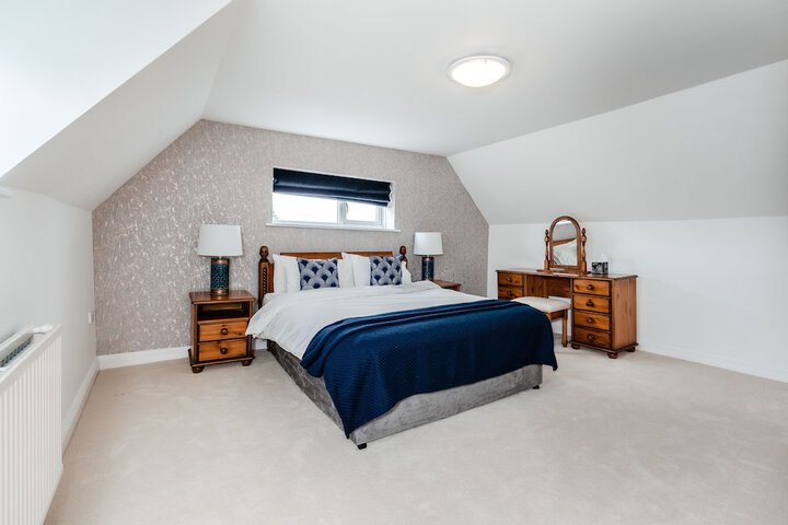 Room 2 of 31