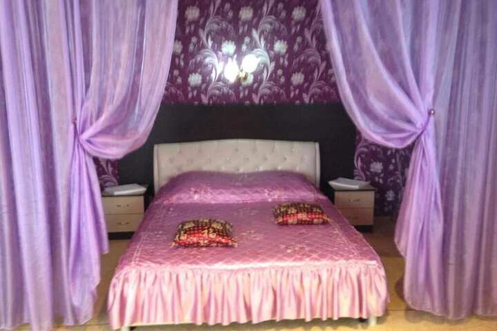Room 27 of 63